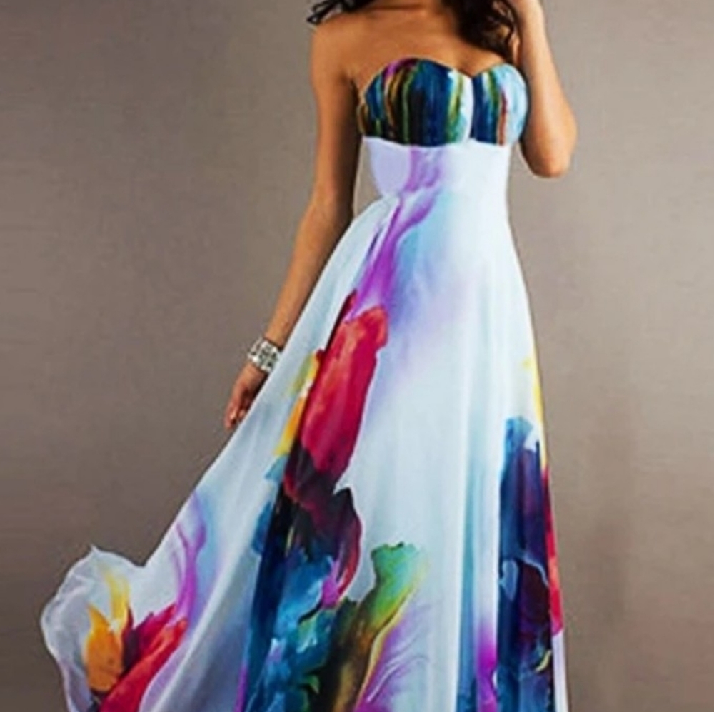 Stunning bohemian floral strapless dress